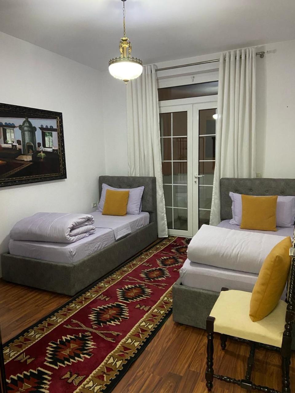 North Star Hostel شكودر المظهر الخارجي الصورة