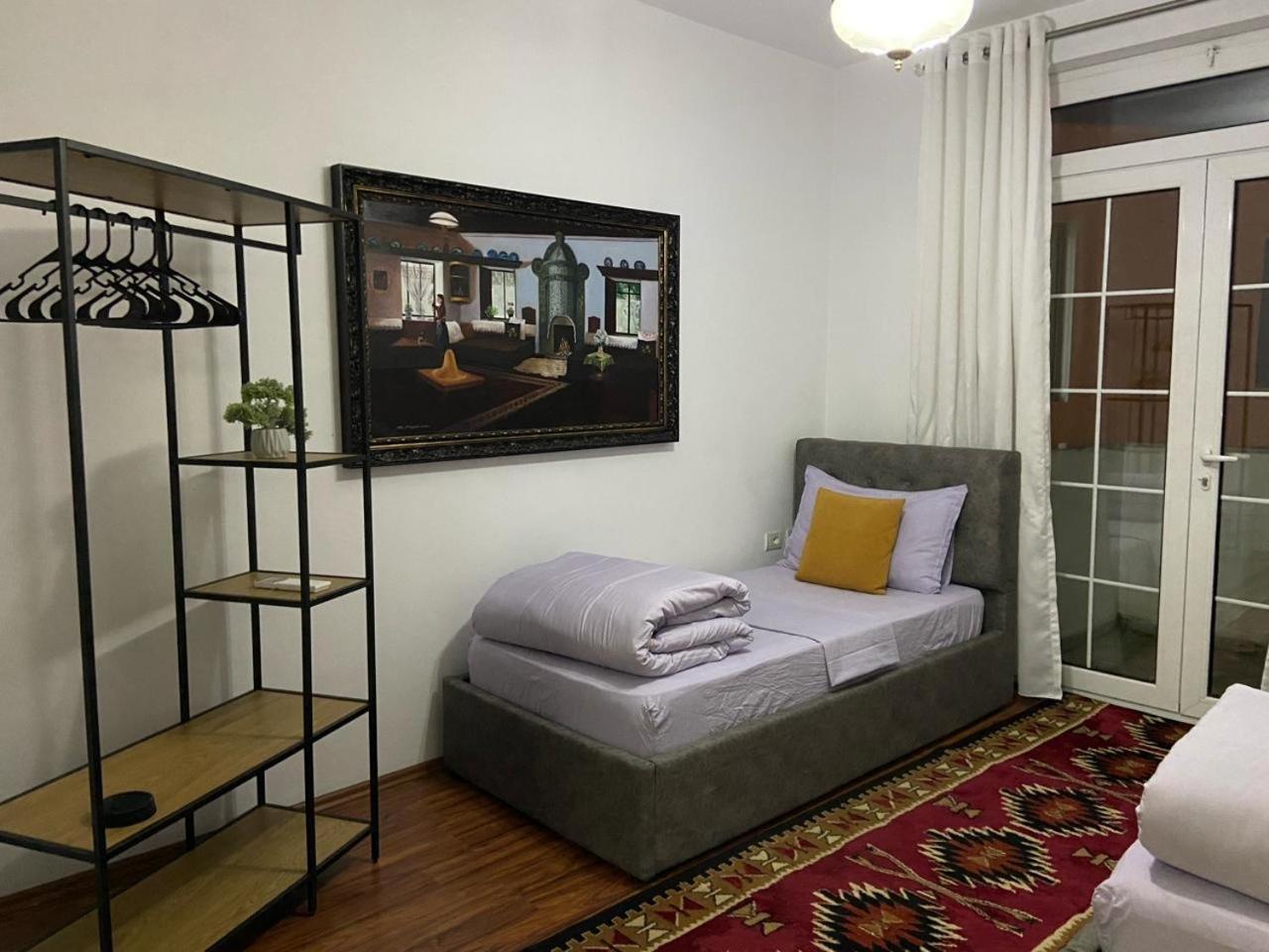 North Star Hostel شكودر المظهر الخارجي الصورة