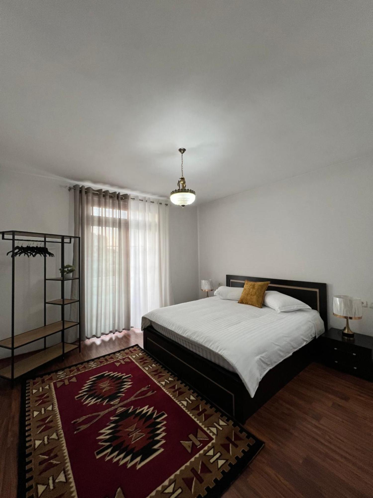 North Star Hostel شكودر المظهر الخارجي الصورة